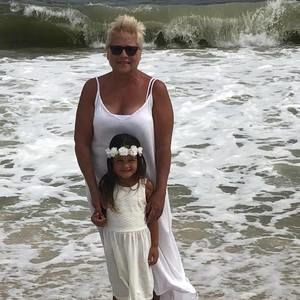 Meet your Posher, Vickie